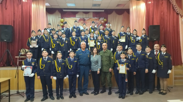 «АЛЫЕ ПАРУСА».